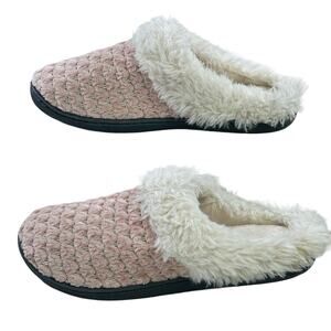 Isotoner Slippers Women Size 7.5 Pink White Popcorn Chenille Faux Fur Slip Ons